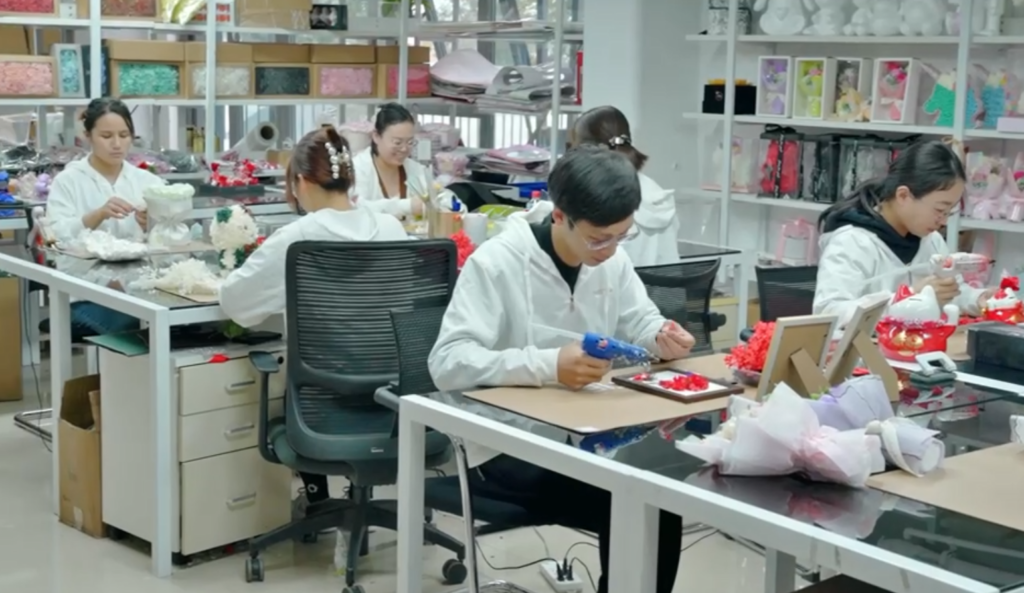 Who Is The Best Preserved Flower Factory in Yunnan? - sweetie-roses ...