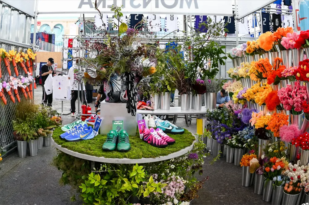 plush flowers for sports events